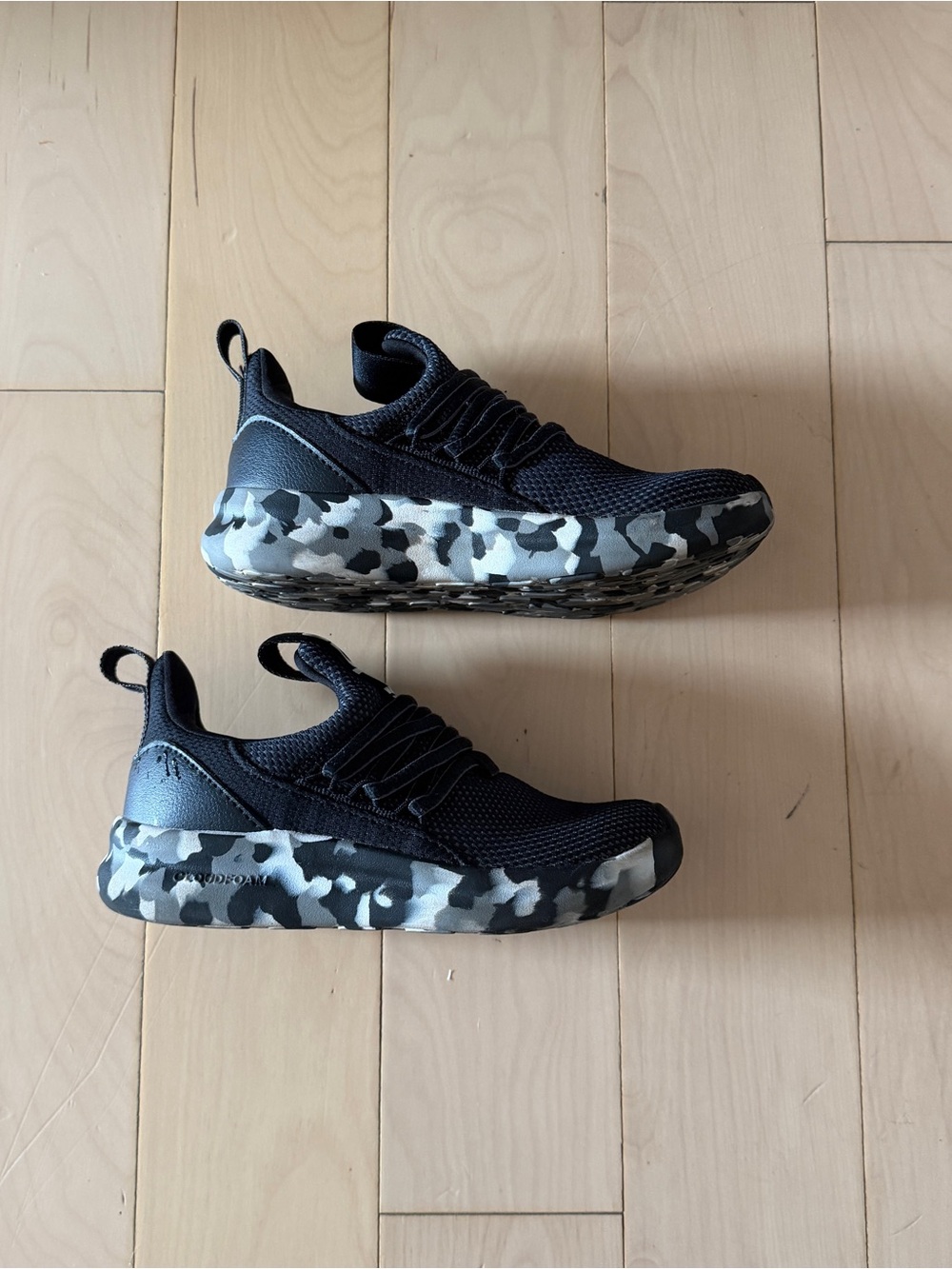 Kids Black Knit Sneakers with Camouflage Midsole